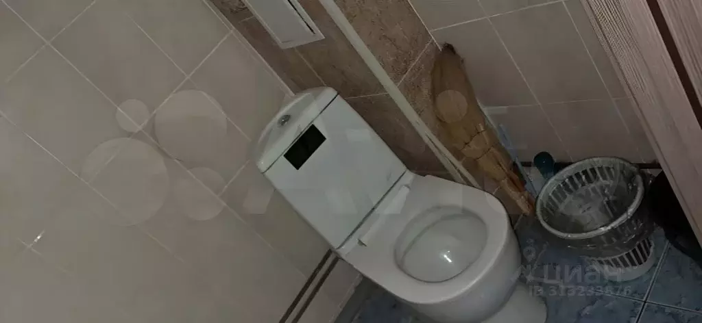 Комната Кемеровская область, Кемерово Инициативная ул., 5 - Фото 0
