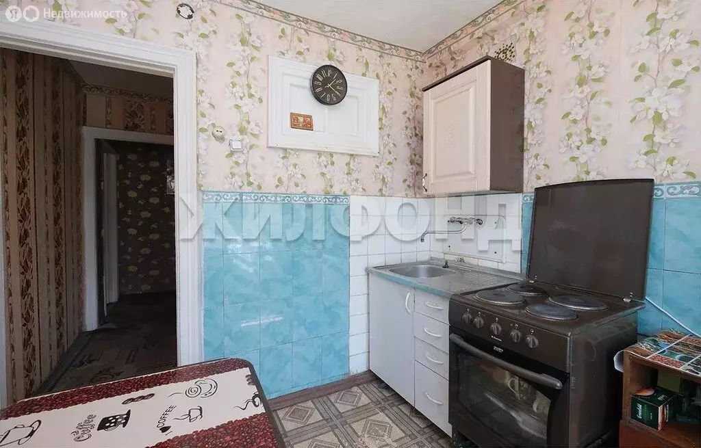 3-комнатная квартира: Новосибирск, улица Халтурина, 32 (44.8 м) - Фото 0