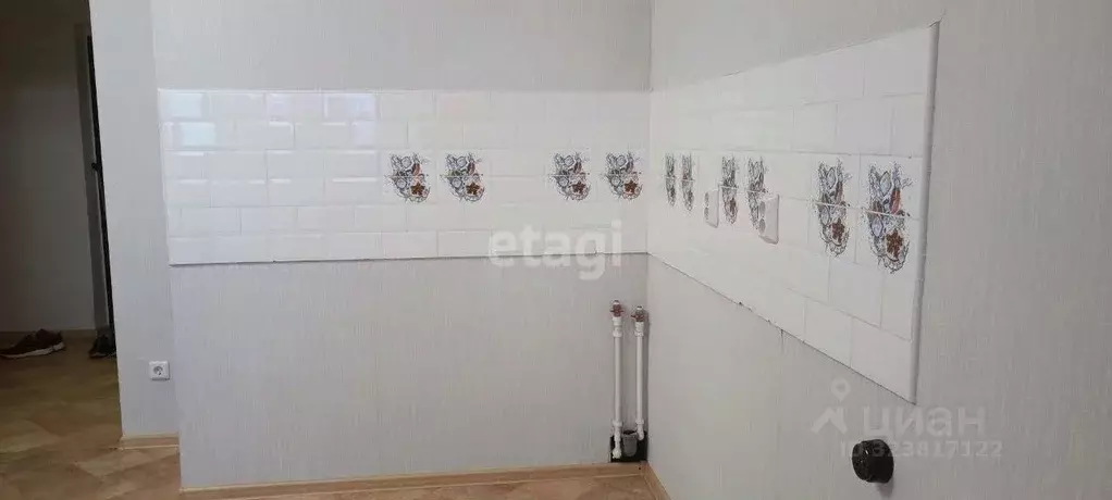 Студия Тюменская область, Тюмень ул. Верхнетарманская, 5 (28.7 м) - Фото 1