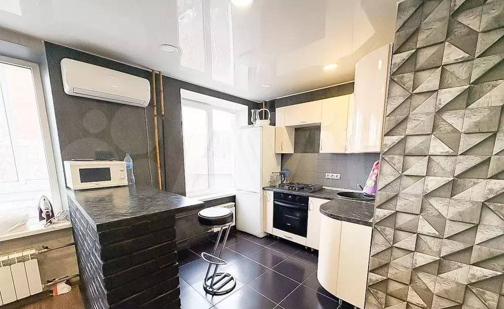1-к. квартира, 40 м, 8/9 эт. - Фото 0