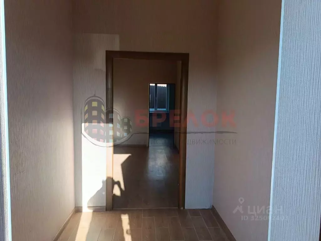 Дом в Ростовская область, Мясниковский район, с. Чалтырь ул. Абовяна ... - Фото 2