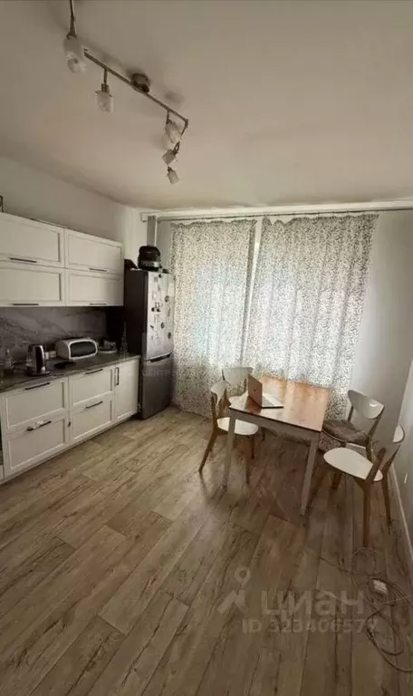 4-к кв. Воронежская область, Воронеж Московский просп., 94 (102.0 м) - Фото 1