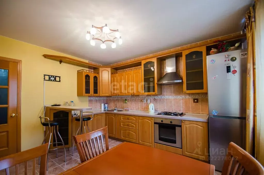 3-к кв. Липецкая область, Липецк бул. Имени Павла Шубина, 8А (85.3 м) - Фото 0