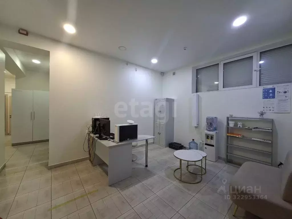 Офис в Крым, Симферополь ул. Исмаила Гаспринского (98 м) - Фото 1