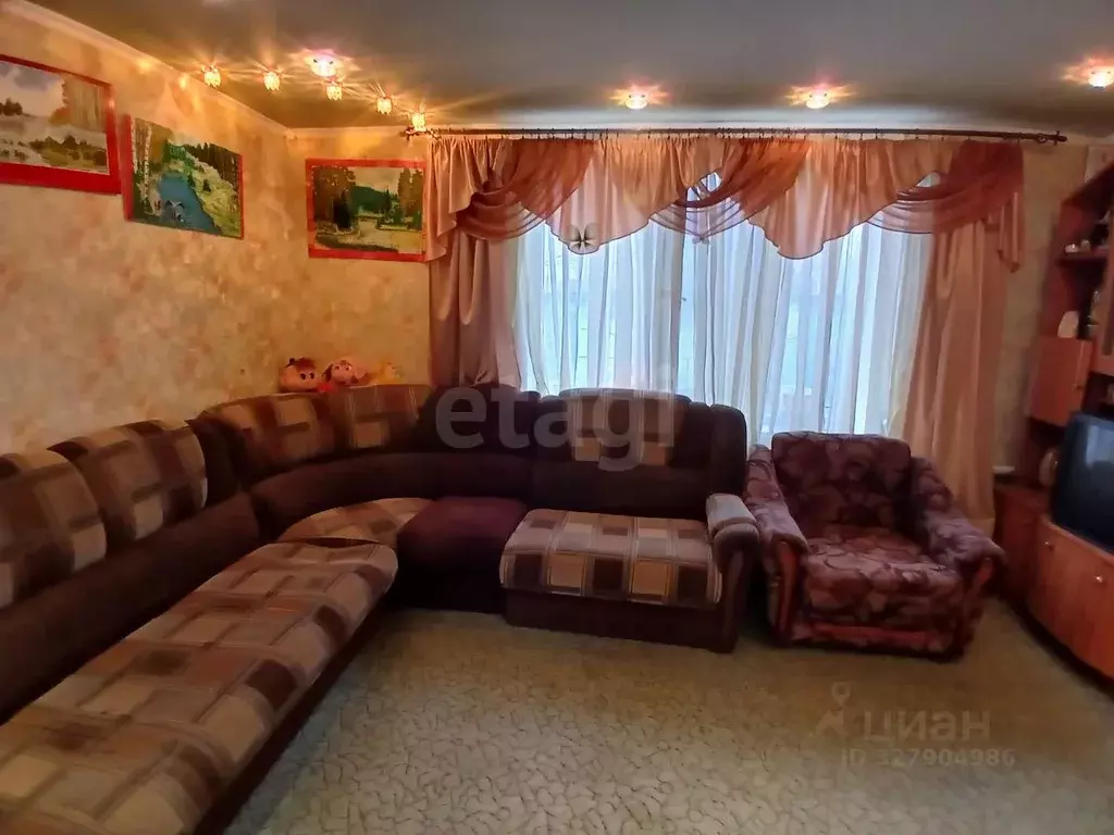 4-к кв. Белгородская область, Валуйки пер. Гоголя, 1/1 (67.5 м) - Фото 1