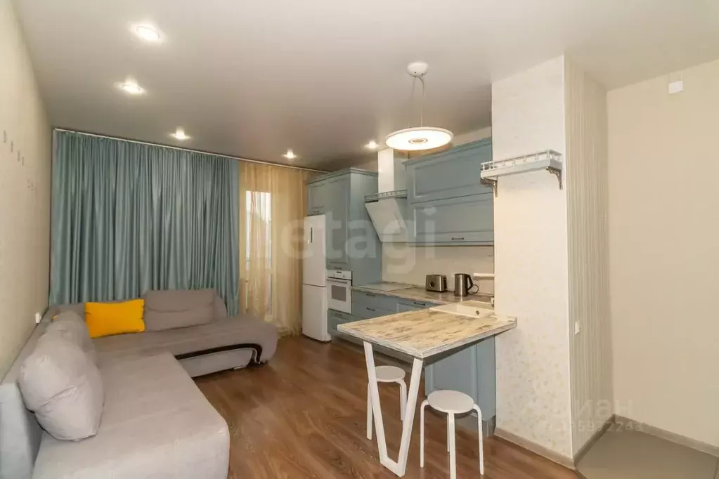 1-к кв. Челябинская область, Челябинск ул. Чичерина, 38В (52.8 м) - Фото 0