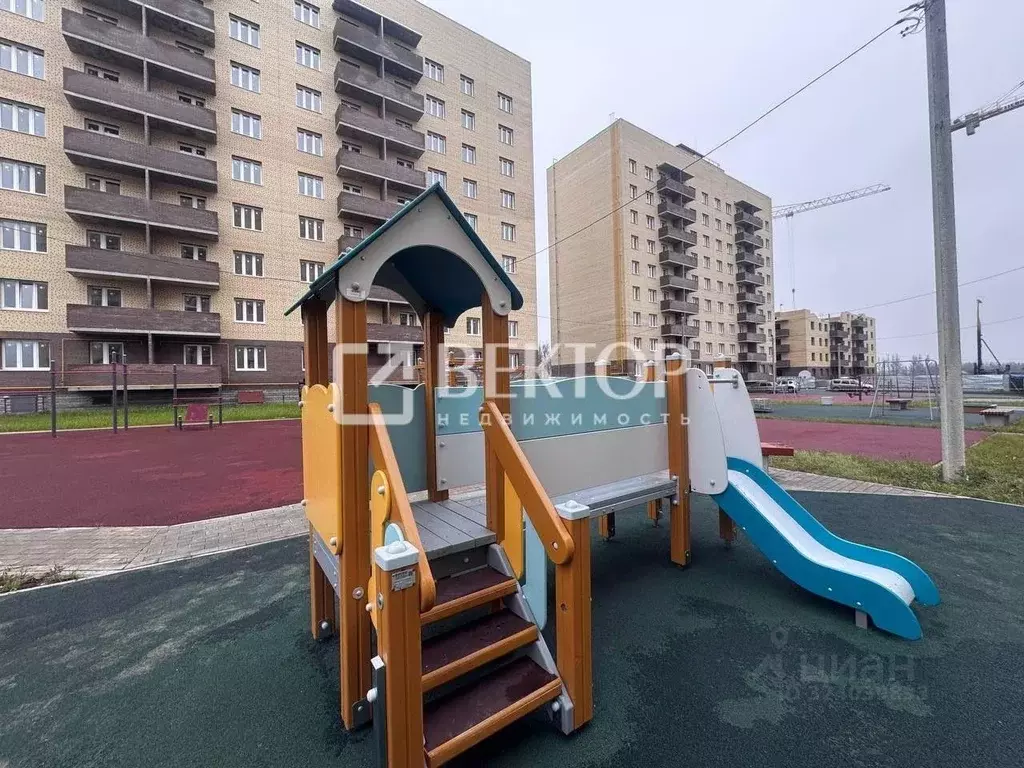 2-к кв. Ярославская область, Ярославль ул. Комкора Хрипина, 3 (50.67 ... - Фото 0