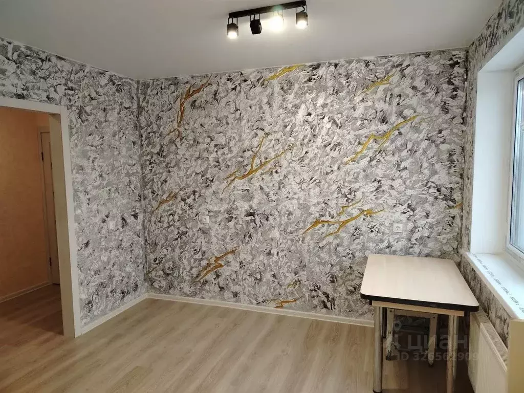 2-к кв. Тюменская область, Тюмень ул. Тальниковая, 3 (48.8 м) - Фото 1