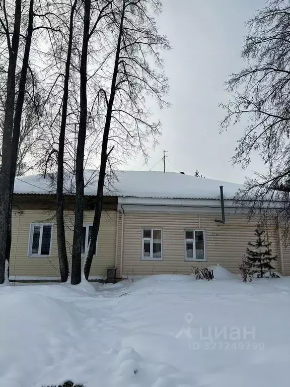 Дом в Свердловская область, Артемовский ул. Коммунаров, 17 (73 м) - Фото 2