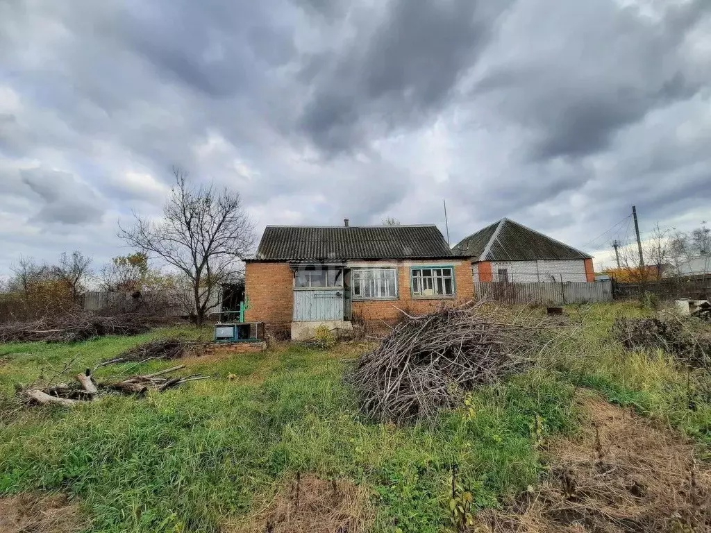 Дом в Белгородская область, Валуйки Комсомольская ул. (33 м) - Фото 1