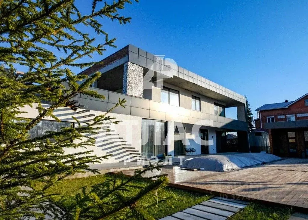 Коттедж в Омская область, Омск ул. И.П. Сальцына, 22 (496 м) - Фото 1