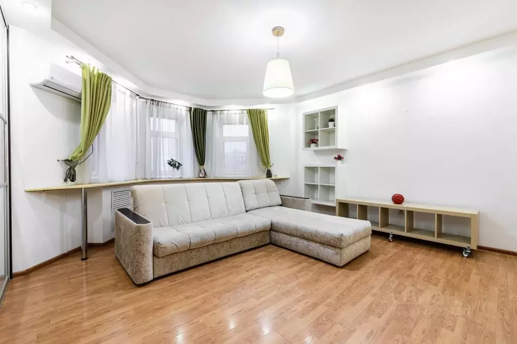2-к кв. Татарстан, Казань Лево-Булачная ул., 16 (50.0 м) - Фото 0