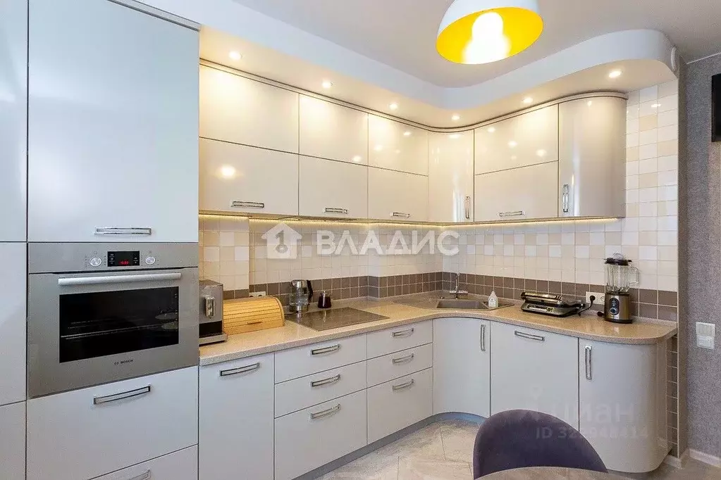 3-к кв. Владимирская область, Владимир ул. 3-я Кольцевая, 12 (87.2 м) - Фото 1