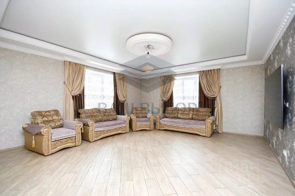 Коттедж в Омская область, Омск ул. 11-я Северная, 121 (384 м) - Фото 1