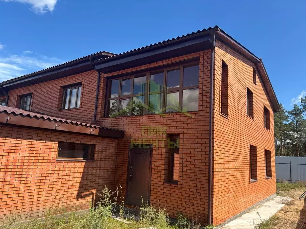 Таунхаус в Бурятия, Улан-Удэ 144А мкр,  (215 м) - Фото 1