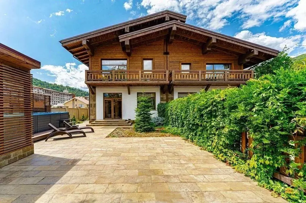 Коттедж в Краснодарский край, Сочи городской округ, Красная Поляна пгт ... - Фото 1