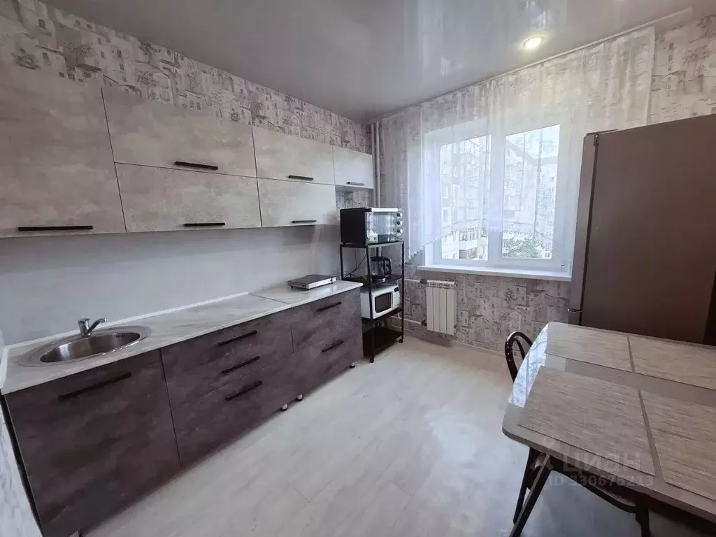 3-к кв. Красноярский край, Красноярск 9 Мая ул., 38 (67.5 м) - Фото 1
