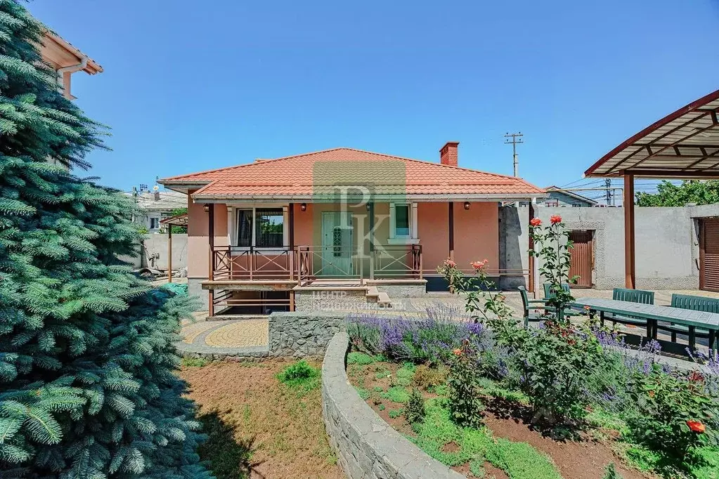 Дом в Севастополь ул. Волынская, 22 (139 м) - Фото 1