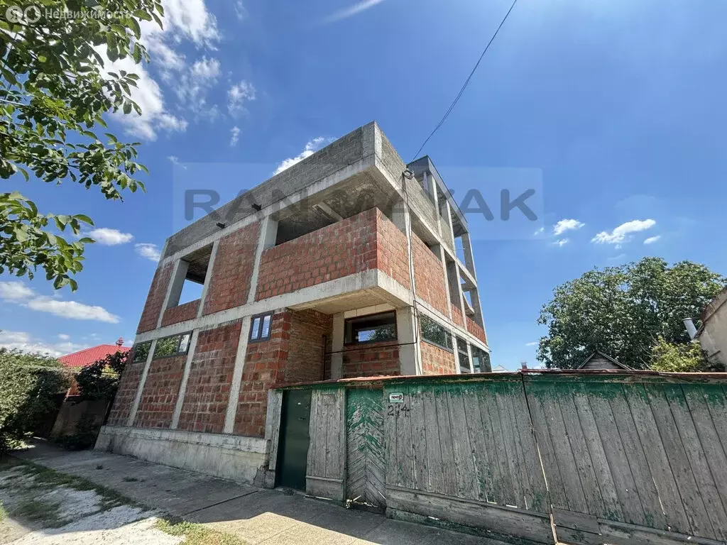 Дом в Майкоп, Госпитальная улица, 214 (450 м) - Фото 1