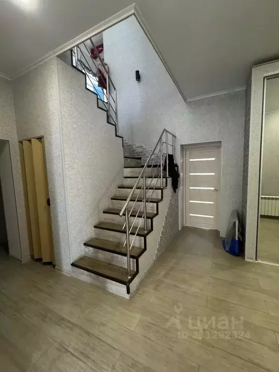 Дом в Самарская область, Новокуйбышевск пос. Гранный, ул. Осенняя (250 ... - Фото 2