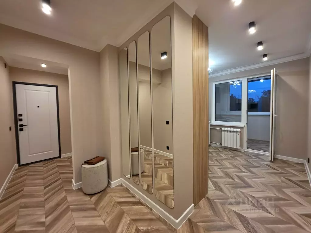 2-к кв. Севастополь просп. Октябрьской Революции, 41 (54.9 м) - Фото 2