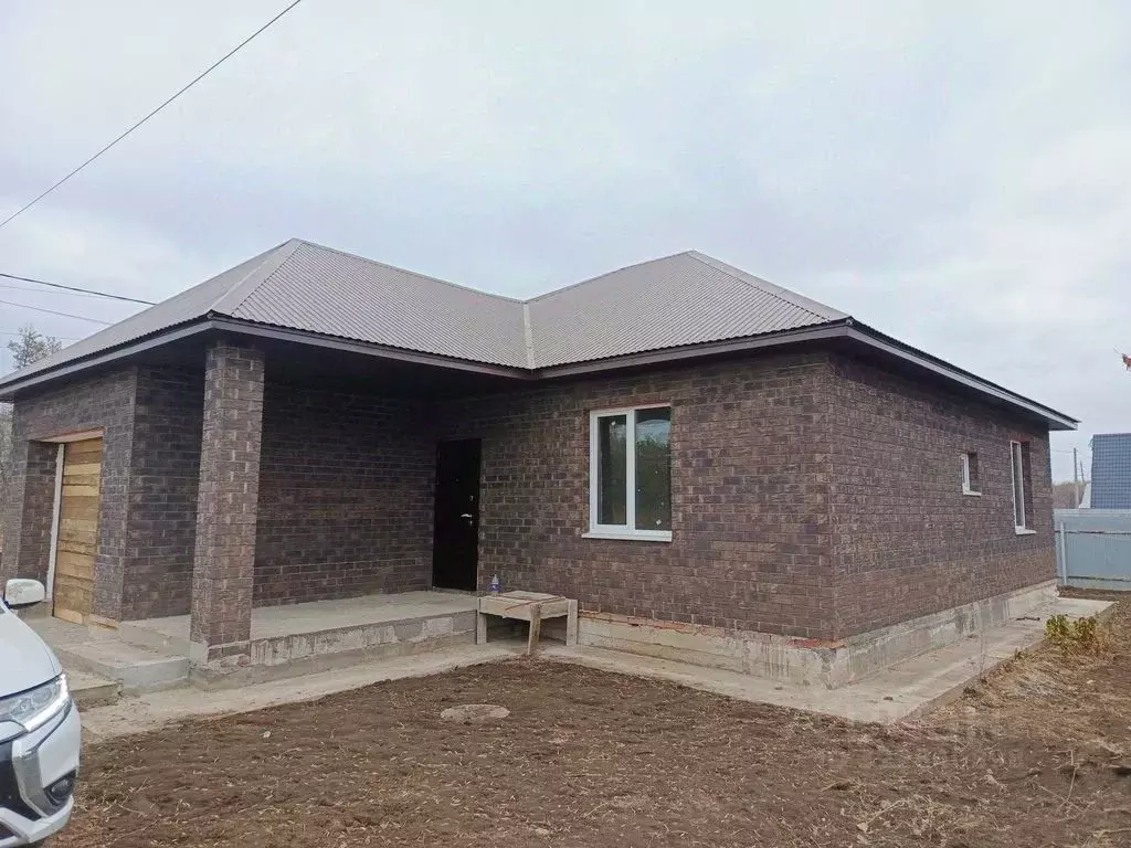 Дом в Оренбургская область, Оренбургский район, Красноуральский ... - Фото 1