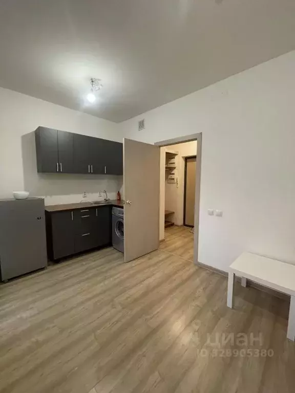 Студия Свердловская область, Екатеринбург ул. Академика Парина, 46/6 ... - Фото 2