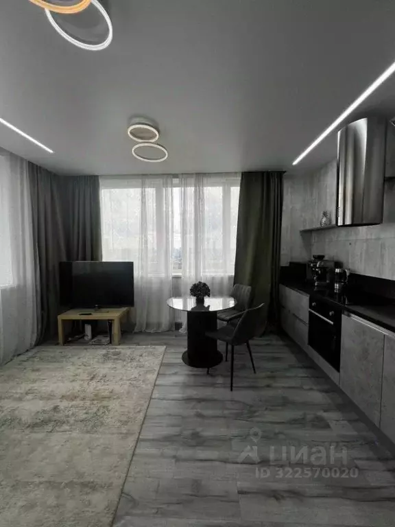 3-к кв. Свердловская область, Екатеринбург ул. Гагарина, 9 (82.7 м) - Фото 1