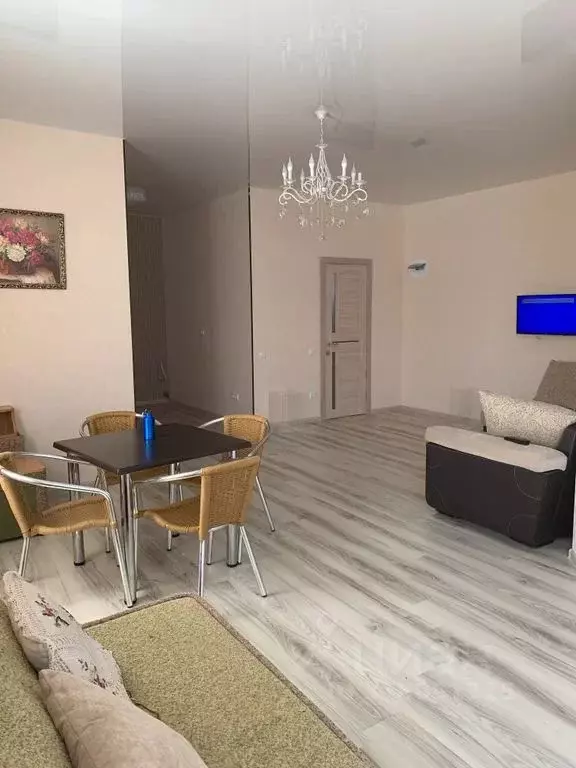 2-к кв. Краснодарский край, Сириус пгт ул. Энергетиков, 11А (80.0 м) - Фото 0