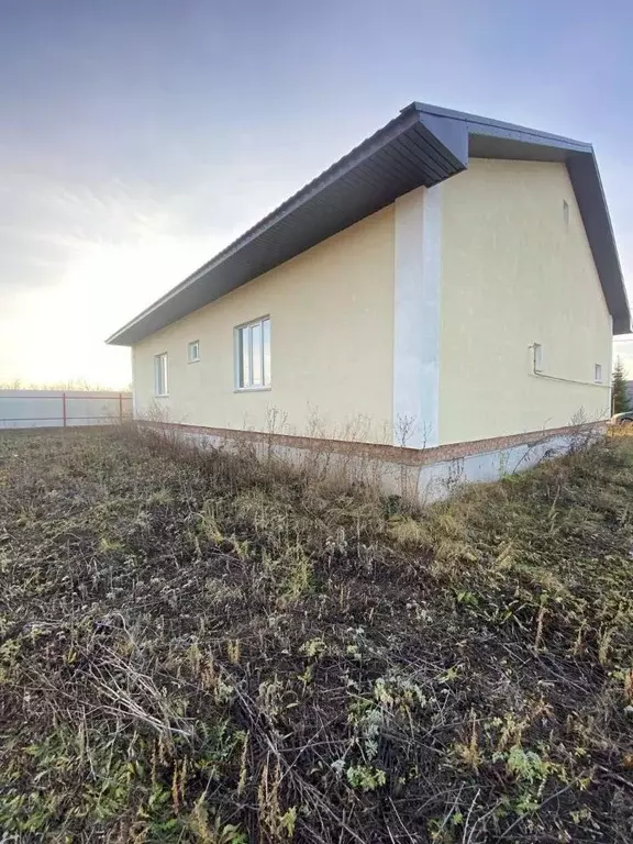 Дом в Оренбургская область, Оренбургский район, Красноуральский ... - Фото 1