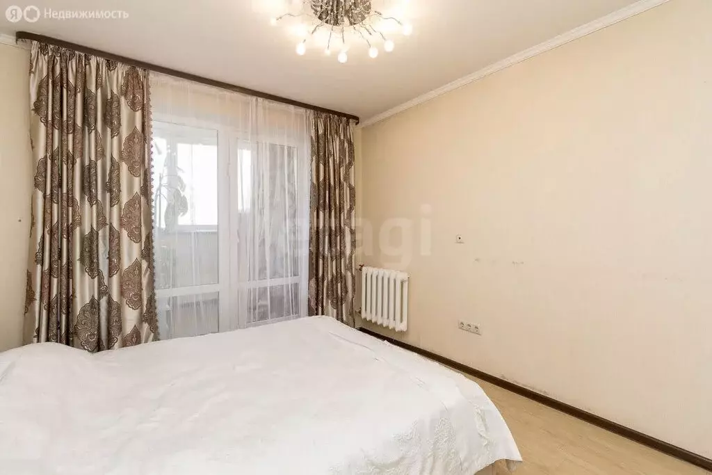 4-комнатная квартира: Тюмень, улица Газовиков, 19 (85 м) - Фото 0