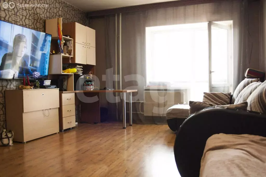 2-комнатная квартира: Чита, Петровская улица, 28 (80.2 м) - Фото 1