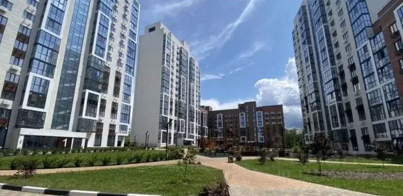 2-к кв. Белгородская область, Старый Оскол Садовые Кварталы мкр, 2 ... - Фото 1