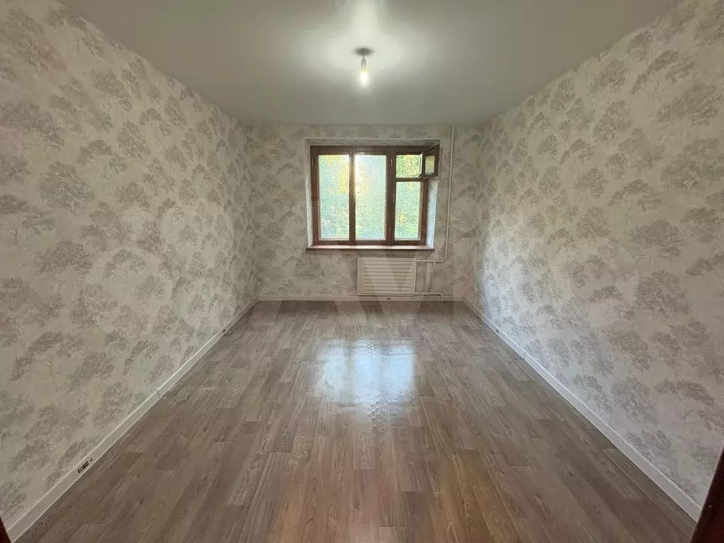 Комната 13 м в 1-к., 2/5 эт. - Фото 0