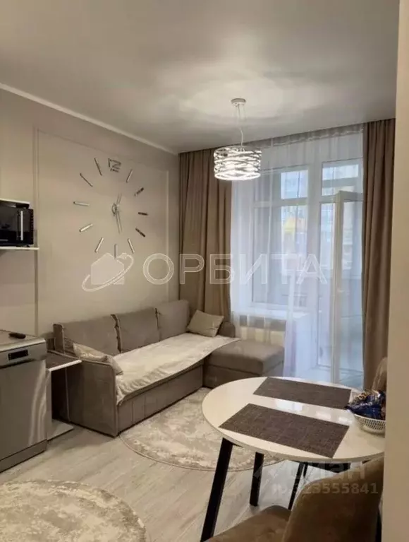 1-к кв. Тюменская область, Тюмень ул. Николая Семенова, 19к1 (37.8 м) - Фото 0