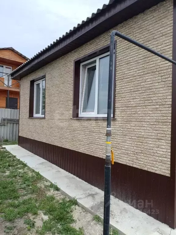 Дом в Белгородская область, Вейделевка рп ул. Свободы, 280 (57 м) - Фото 1