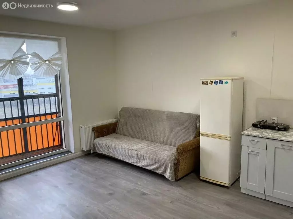 Квартира-студия: Новосаратовка, улица Первых, 2к1 (25 м) - Фото 1