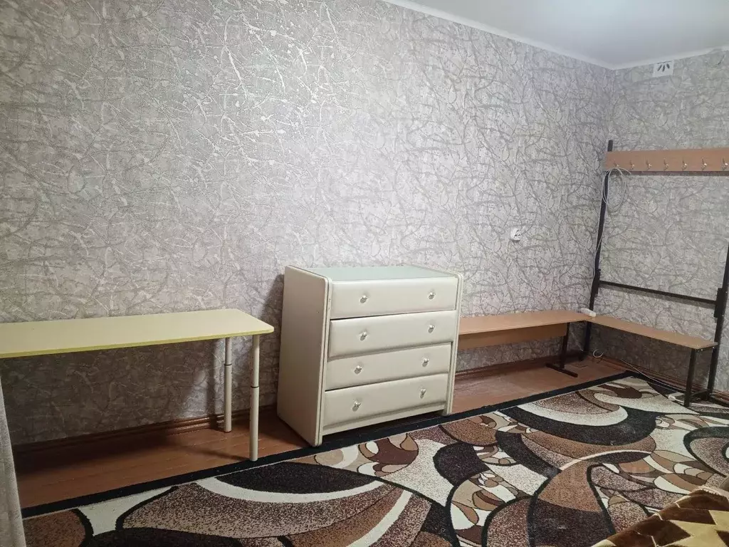 Комната Белгородская область, Старый Оскол ул. Урицкого, 5/61 (18.0 м) - Фото 2