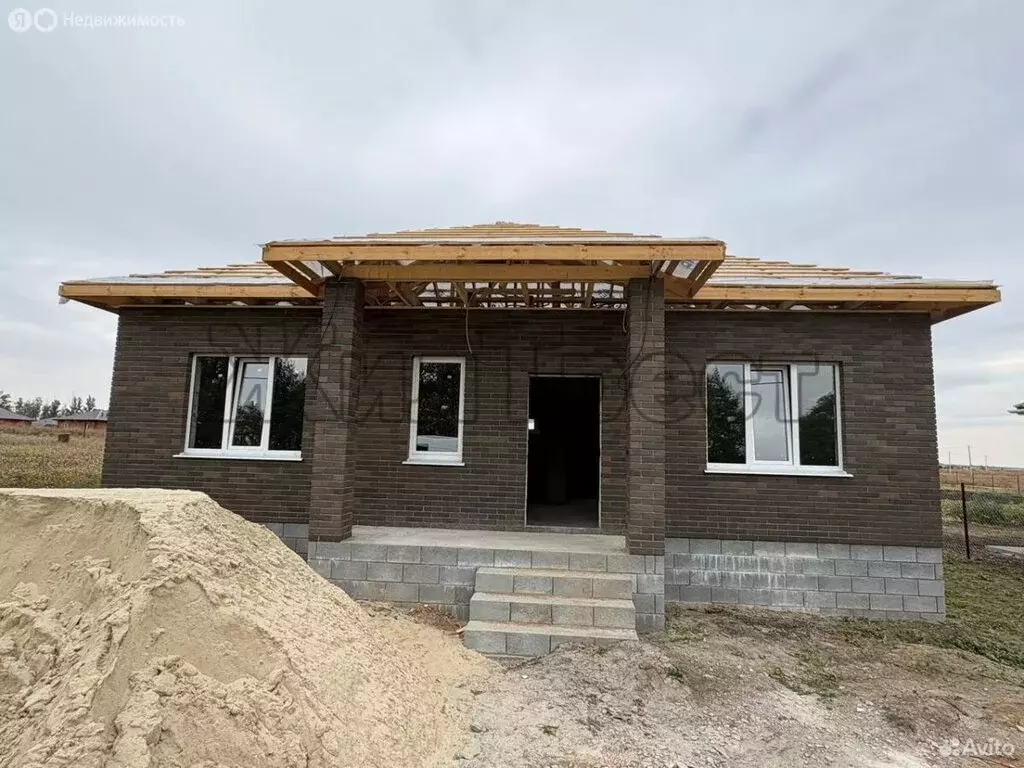 Дом в Белгородская область, Яковлевский муниципальный округ, село ... - Фото 1