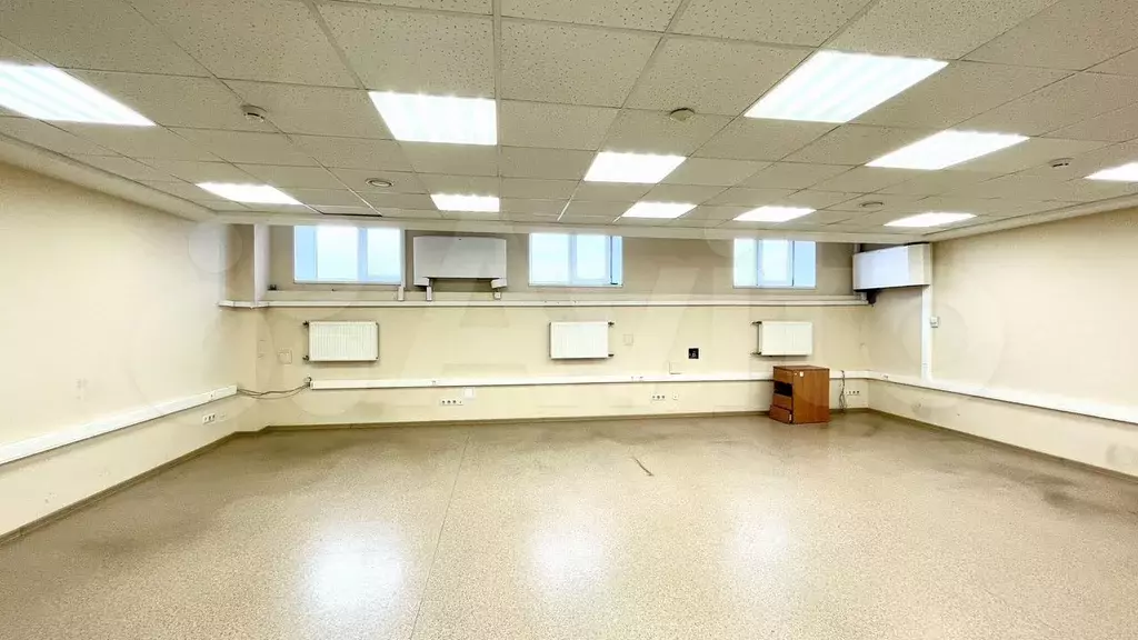 Офис у метро 60 м2 - Фото 0