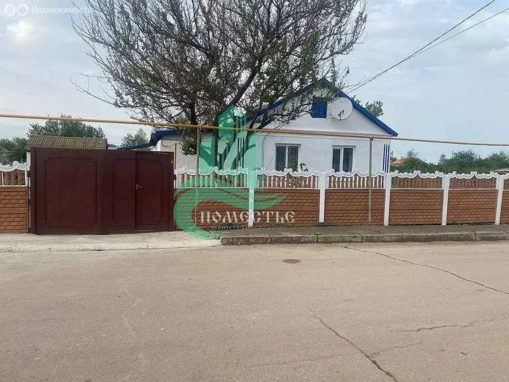 Дом в Джанкойский район, Лобановское сельское поселение, село Марьино ... - Фото 2