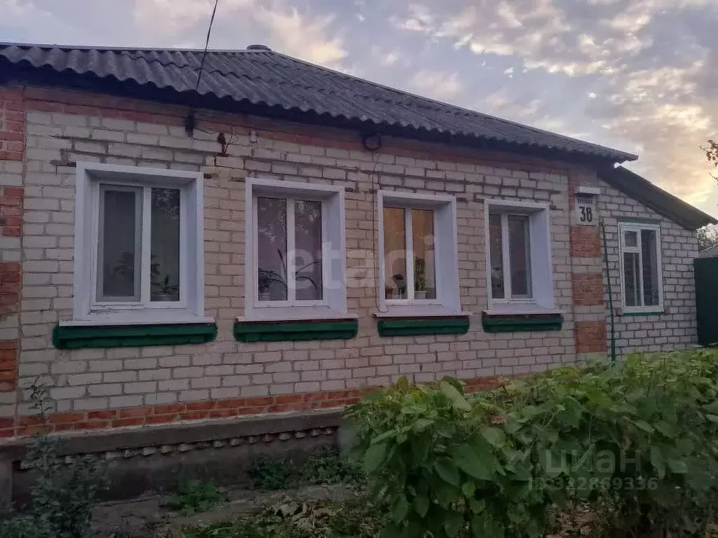 Дом в Белгородская область, Валуйский муниципальный округ, Уразово рп ... - Фото 0