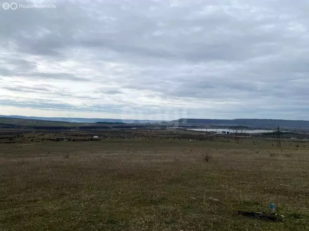 Участок в Бахчисарайский район, Верхореченское сельское поселение, ... - Фото 1
