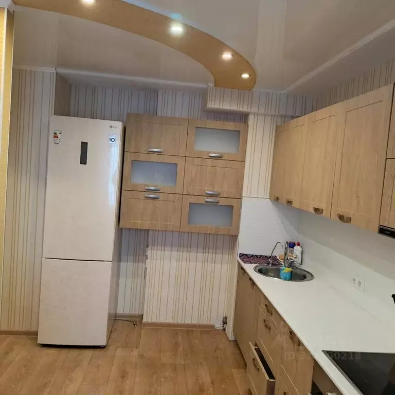 3-к кв. Алтайский край, Барнаул ул. Антона Петрова, 254 (88.0 м) - Фото 1