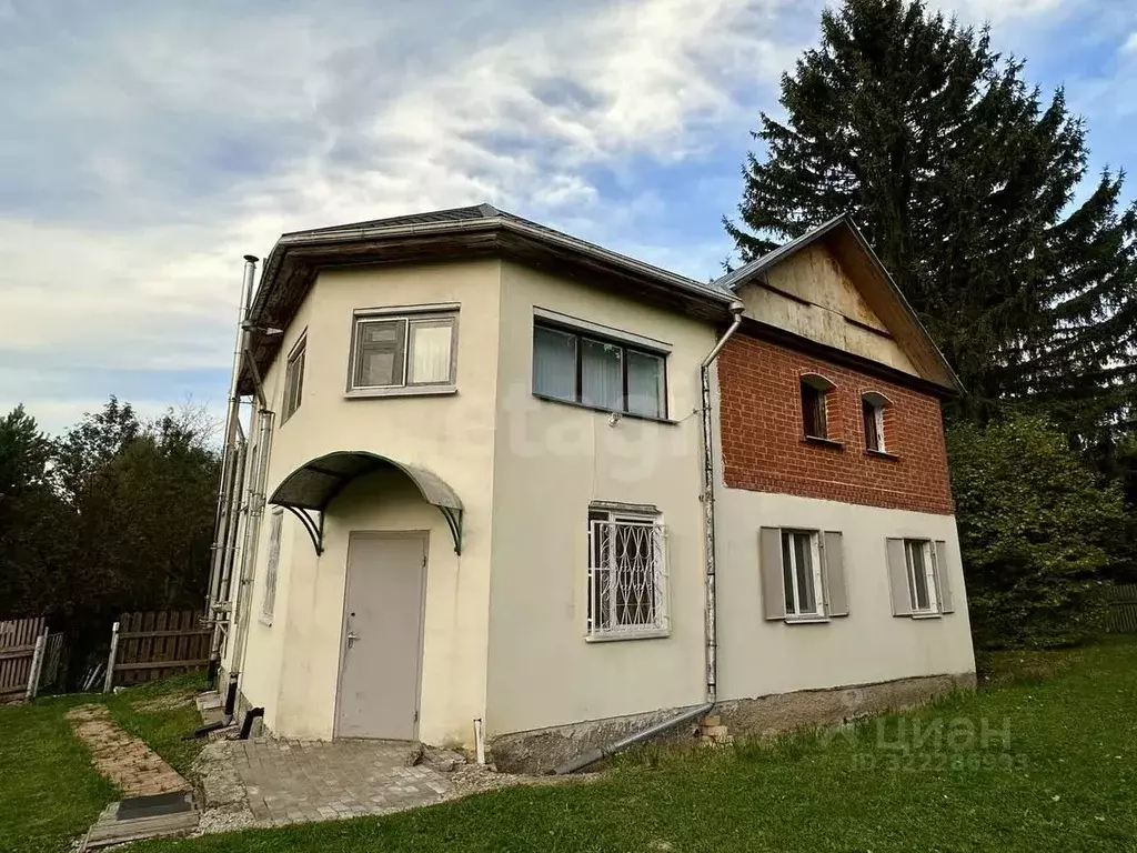 Дом в Калужская область, Перемышльский район, Большие Козлы с/пос, д. ... - Фото 1