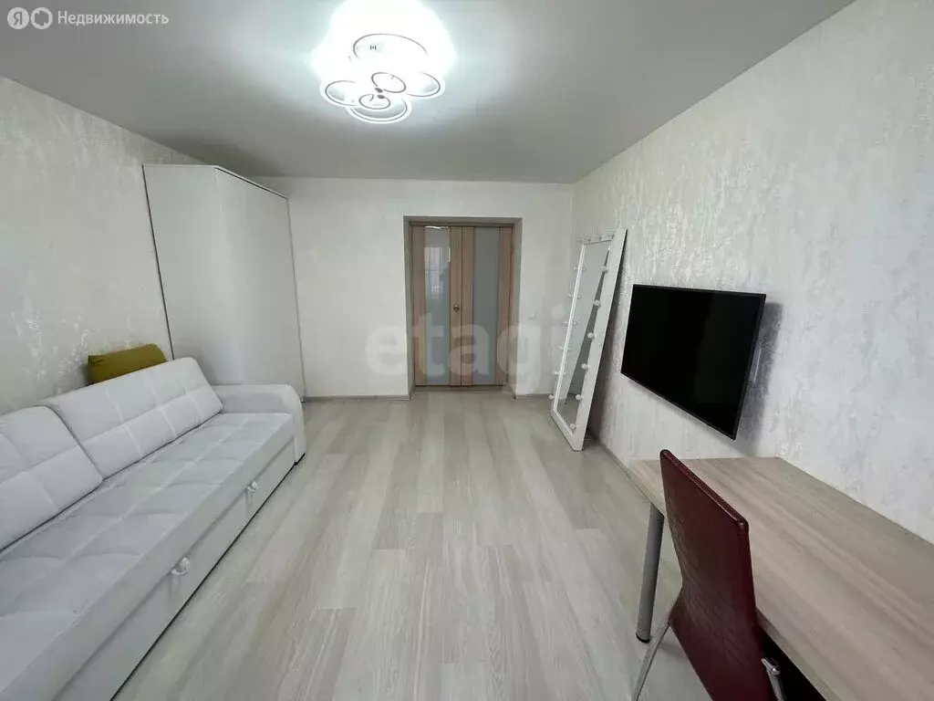 3-комнатная квартира: Ижевск, Удмуртская улица, 161 (69.9 м) - Фото 1