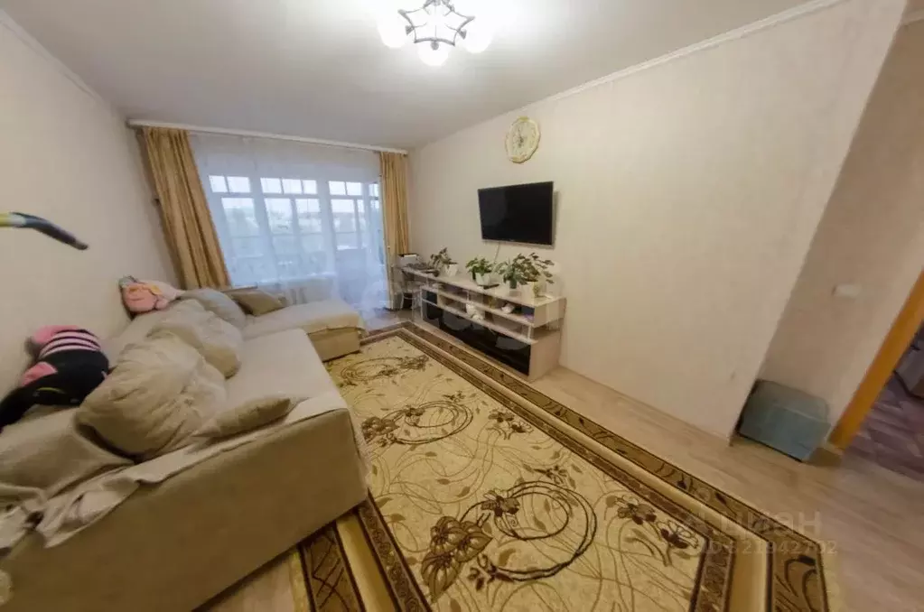 3-к кв. Курганская область, Шадринск Красноармейская ул., 68 (60.8 м) - Фото 1