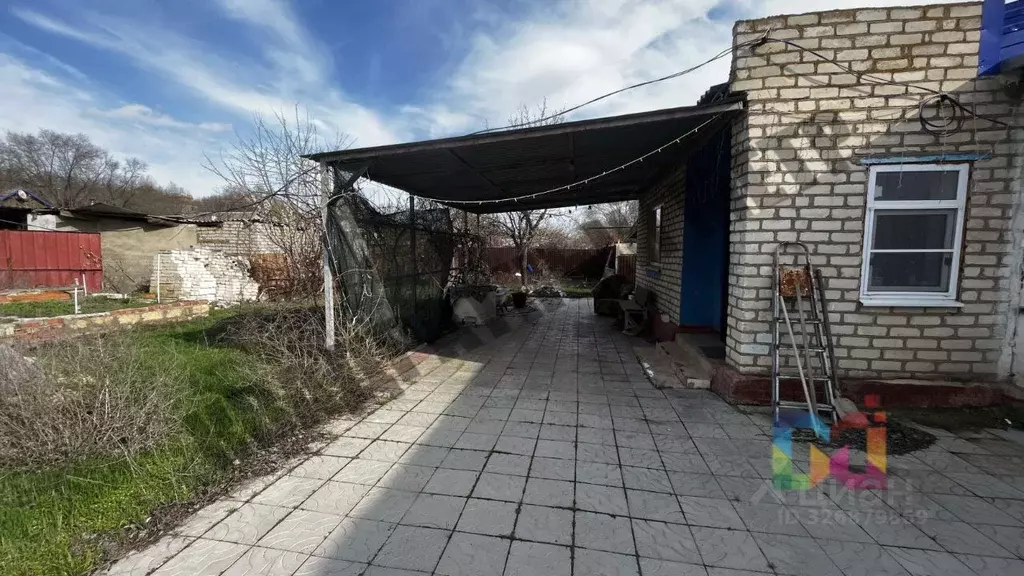 Дом в Калмыкия, Элиста пер. Кирова (74 м) - Фото 1