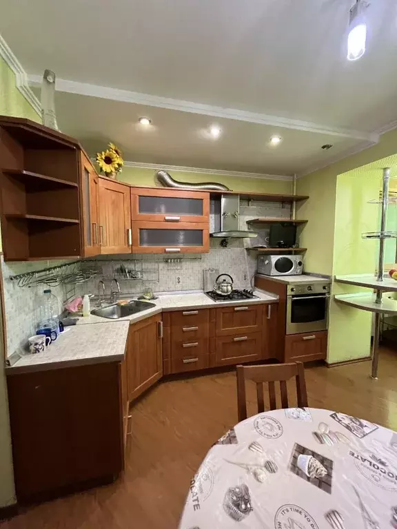 3-к кв. Астраханская область, Астрахань ул. Ботвина, 29 (100.0 м) - Фото 2