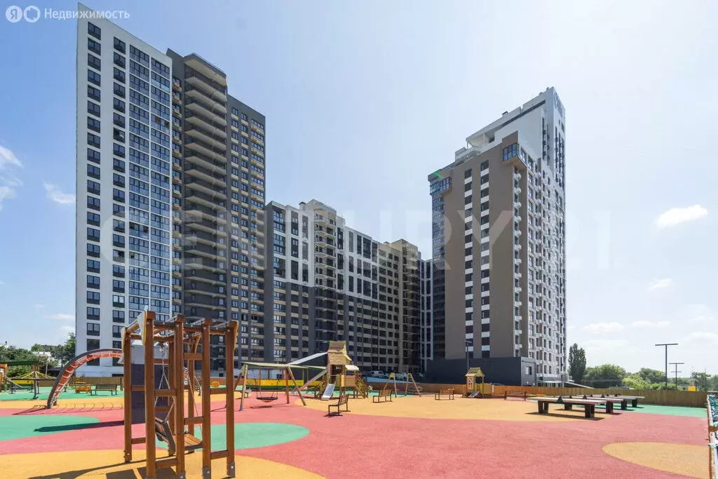 3-комнатная квартира: Липецк, Студёновская улица, 23Б (71 м) - Фото 0